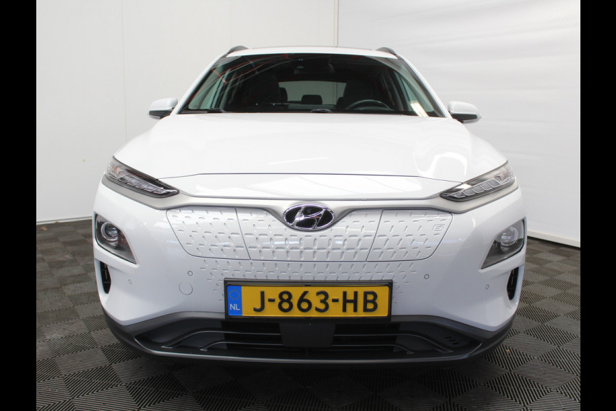 Hyundai Kona EV Premium 64 kWh CARPLAY | 3 FASE | CAMERA | DAB | LED | STOELVERW/VENT | LMV | ADAPCRUISE | LEER | HEAD-UP