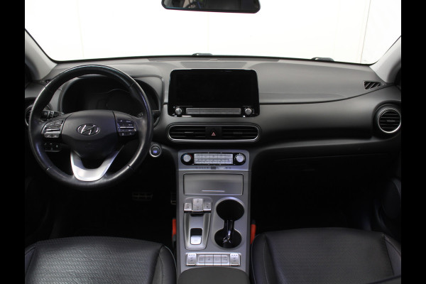 Hyundai Kona EV Premium 64 kWh CARPLAY | 3 FASE | CAMERA | DAB | LED | STOELVERW/VENT | LMV | ADAPCRUISE | LEER | HEAD-UP