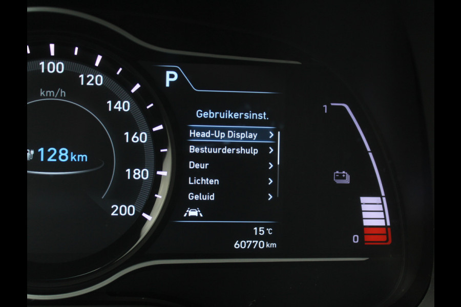 Hyundai Kona EV Premium 64 kWh CARPLAY | 3 FASE | CAMERA | DAB | LED | STOELVERW/VENT | LMV | ADAPCRUISE | LEER | HEAD-UP