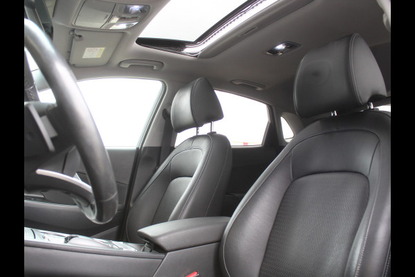 Hyundai Kona EV Premium 64 kWh CARPLAY | 3 FASE | CAMERA | DAB | LED | STOELVERW/VENT | LMV | ADAPCRUISE | LEER | HEAD-UP