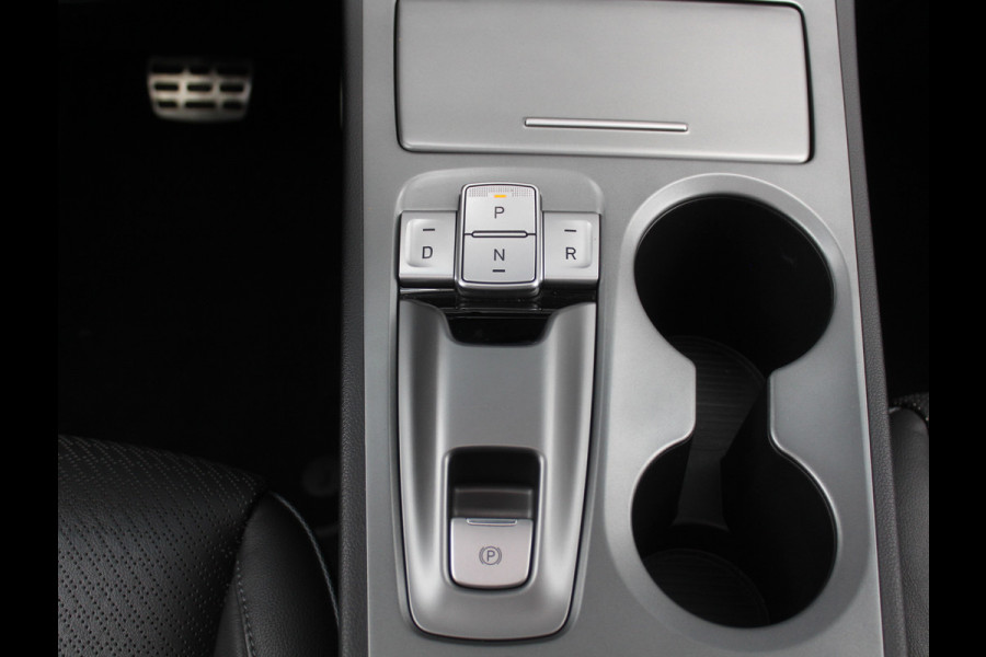 Hyundai Kona EV Premium 64 kWh CARPLAY | 3 FASE | CAMERA | DAB | LED | STOELVERW/VENT | LMV | ADAPCRUISE | LEER | HEAD-UP
