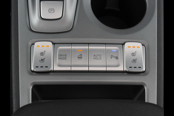 Hyundai Kona EV Premium 64 kWh CARPLAY | 3 FASE | CAMERA | DAB | LED | STOELVERW/VENT | LMV | ADAPCRUISE | LEER | HEAD-UP