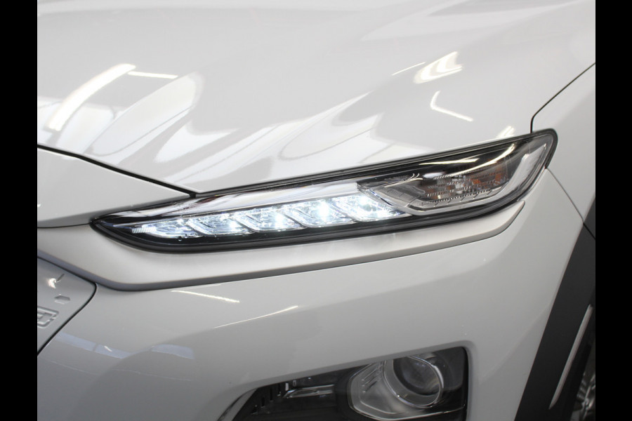 Hyundai Kona EV Premium 64 kWh CARPLAY | 3 FASE | CAMERA | DAB | LED | STOELVERW/VENT | LMV | ADAPCRUISE | LEER | HEAD-UP