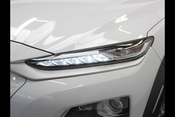 Hyundai Kona EV Premium 64 kWh CARPLAY | 3 FASE | CAMERA | DAB | LED | STOELVERW/VENT | LMV | ADAPCRUISE | LEER | HEAD-UP