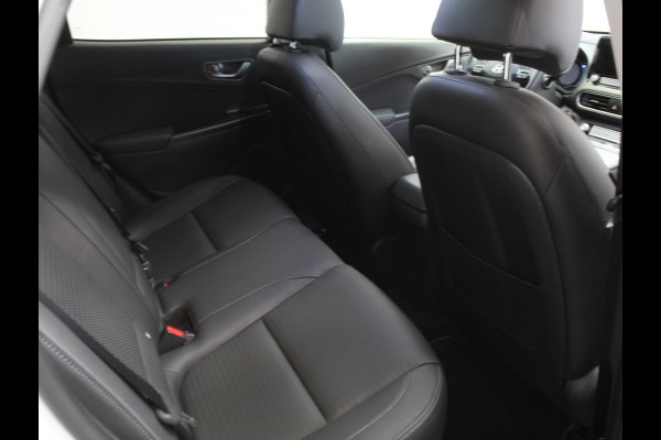 Hyundai Kona EV Premium 64 kWh CARPLAY | 3 FASE | CAMERA | DAB | LED | STOELVERW/VENT | LMV | ADAPCRUISE | LEER | HEAD-UP