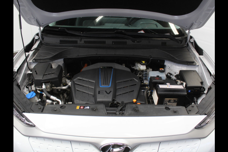 Hyundai Kona EV Premium 64 kWh CARPLAY | 3 FASE | CAMERA | DAB | LED | STOELVERW/VENT | LMV | ADAPCRUISE | LEER | HEAD-UP
