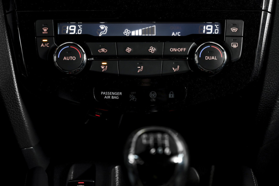 Nissan QASHQAI 1.3 DIG-T Tekna + 140 PK | Pano | Adapt. Cruise | Stoel-+Voorruitverw. | PDC | 360 Camera | NAV + App. Connect | ECC | Bose | LM 19" | Nissan QASHQAI 1.3 DIG-T Tekna + 140 PK | Pano | Adapt. Cruise | Stoel-+Voorruitverw. | PDC | 360 Camera | NAV + App. Connect | ECC | Bose | LM 19" |