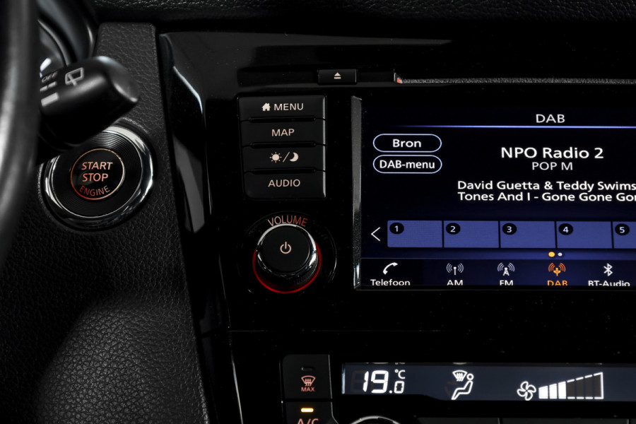 Nissan QASHQAI 1.3 DIG-T Tekna + 140 PK | Pano | Adapt. Cruise | Stoel-+Voorruitverw. | PDC | 360 Camera | NAV + App. Connect | ECC | Bose | LM 19" | Nissan QASHQAI 1.3 DIG-T Tekna + 140 PK | Pano | Adapt. Cruise | Stoel-+Voorruitverw. | PDC | 360 Camera | NAV + App. Connect | ECC | Bose | LM 19" |