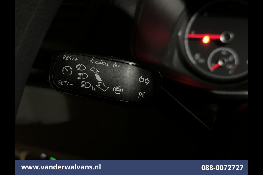 Volkswagen Transporter 2.0 TDI L1H1 Euro6 Airco | Camera | Cruisecontrol | Trekhaak | Sidebars Parkeersensoren
