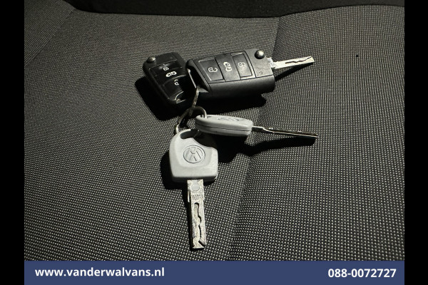 Volkswagen Transporter 2.0 TDI L1H1 Euro6 Airco | Camera | Cruisecontrol | Trekhaak | Sidebars Parkeersensoren