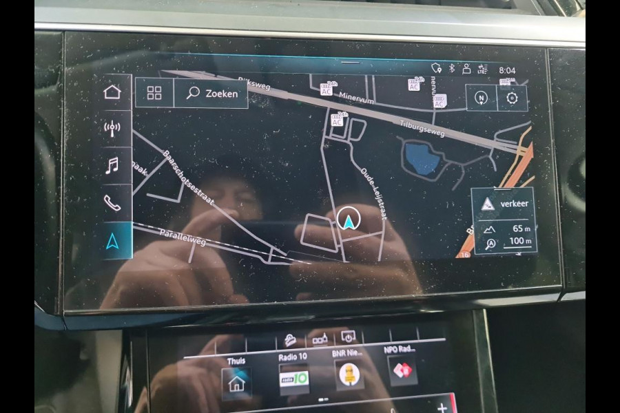 Audi e-tron 50 quattro Business edition 71 kWh Navigatie Apple Carplay/Android Auto Camera Parkeersensoren Adaptive Cruise Control Full LED  Lichtmetalen velgen Climate Control