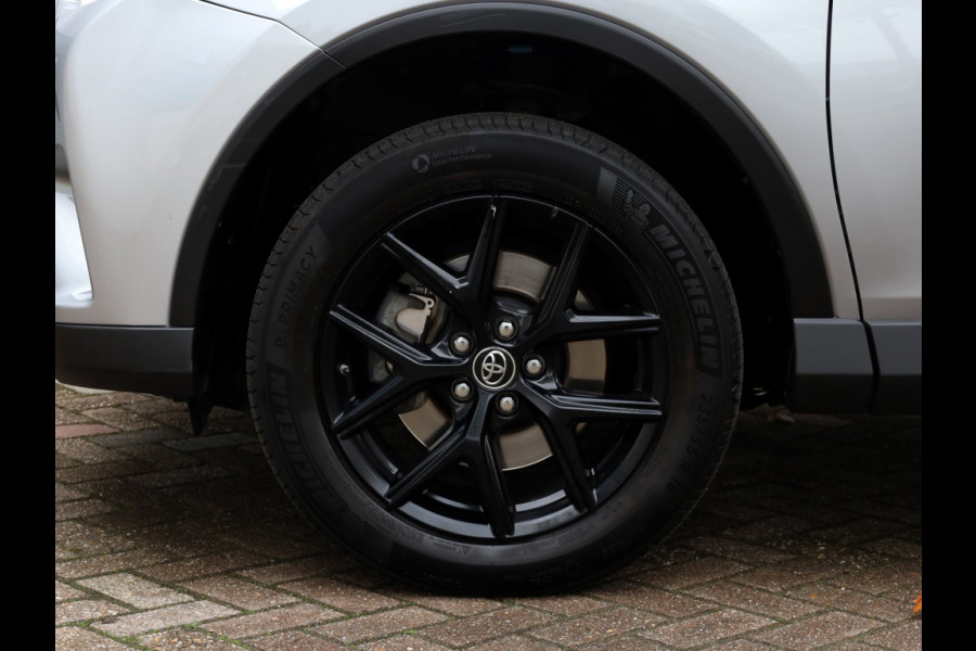 Toyota RAV4 2.5 Hybrid AWD Black Editon | El. Achterklep | LED | Trekhaak Toyota RAV4 2.5 Hybrid AWD Black Editon | El. Achterklep | LED | Trekhaak