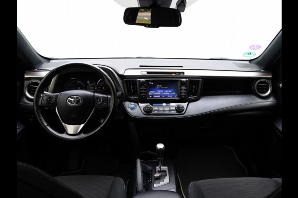 Toyota RAV4 2.5 Hybrid AWD Black Editon | El. Achterklep | LED | Trekhaak Toyota RAV4 2.5 Hybrid AWD Black Editon | El. Achterklep | LED | Trekhaak