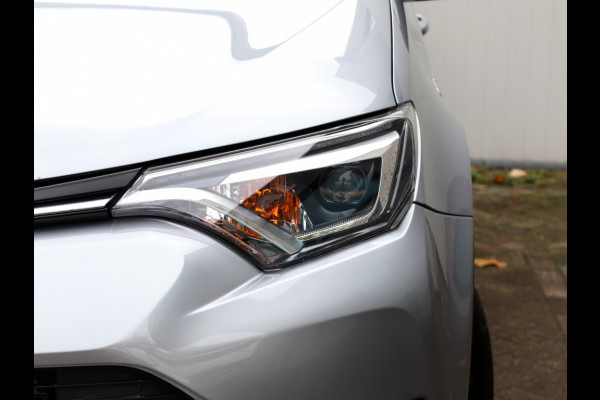 Toyota RAV4 2.5 Hybrid AWD Black Editon | El. Achterklep | LED | Trekhaak Toyota RAV4 2.5 Hybrid AWD Black Editon | El. Achterklep | LED | Trekhaak