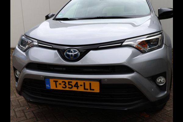Toyota RAV4 2.5 Hybrid AWD Black Editon | El. Achterklep | LED | Trekhaak Toyota RAV4 2.5 Hybrid AWD Black Editon | El. Achterklep | LED | Trekhaak