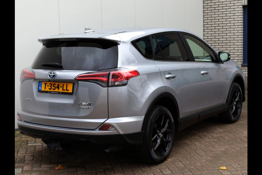 Toyota RAV4 2.5 Hybrid AWD Black Editon | El. Achterklep | LED | Trekhaak Toyota RAV4 2.5 Hybrid AWD Black Editon | El. Achterklep | LED | Trekhaak
