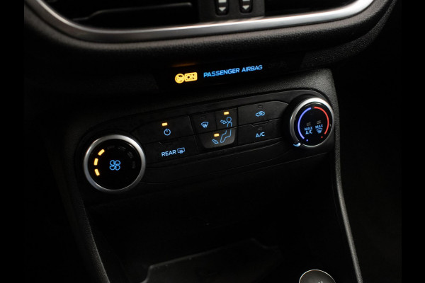Ford Fiesta 1.1 Sport (APPLE CARPLAY,NAVI,CRUISE,LED,BLACK&WHITE EDITION,ELEKTRISCH PAKKET,SPORTSTOELEN,NETTE STAAT) Ford Fiesta 1.1 Sport (APPLE CARPLAY,NAVI,CRUISE,LED,BLACK&WHITE EDITION,ELEKTRISCH PAKKET,SPORTSTOELEN,NETTE STAAT)