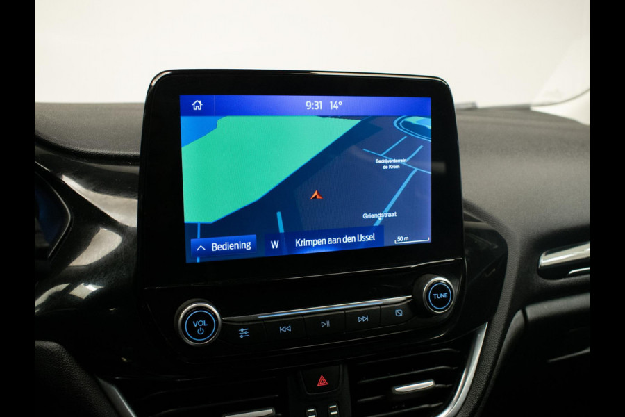 Ford Fiesta 1.1 Sport (APPLE CARPLAY,NAVI,CRUISE,LED,BLACK&WHITE EDITION,ELEKTRISCH PAKKET,SPORTSTOELEN,NETTE STAAT) Ford Fiesta 1.1 Sport (APPLE CARPLAY,NAVI,CRUISE,LED,BLACK&WHITE EDITION,ELEKTRISCH PAKKET,SPORTSTOELEN,NETTE STAAT)