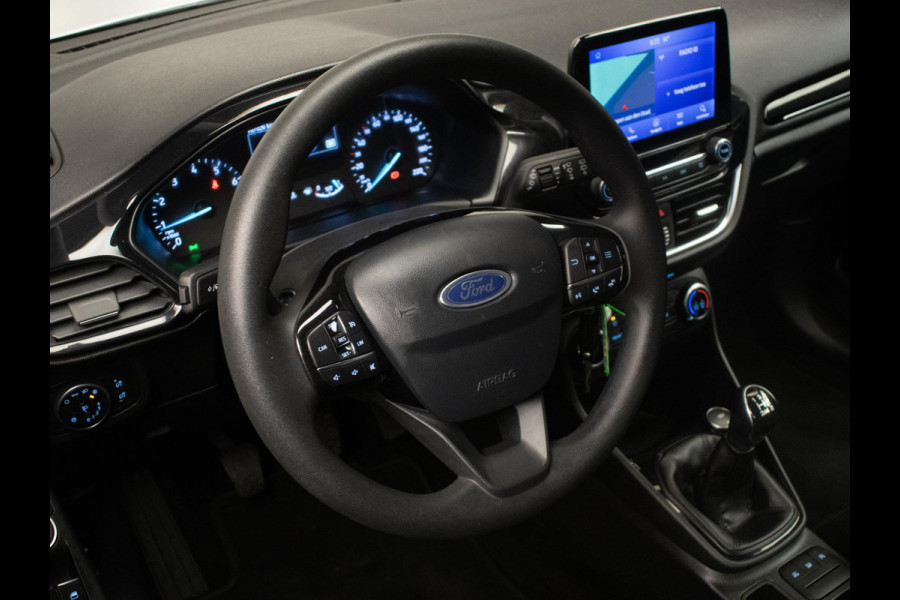 Ford Fiesta 1.1 Sport (APPLE CARPLAY,NAVI,CRUISE,LED,BLACK&WHITE EDITION,ELEKTRISCH PAKKET,SPORTSTOELEN,NETTE STAAT) Ford Fiesta 1.1 Sport (APPLE CARPLAY,NAVI,CRUISE,LED,BLACK&WHITE EDITION,ELEKTRISCH PAKKET,SPORTSTOELEN,NETTE STAAT)