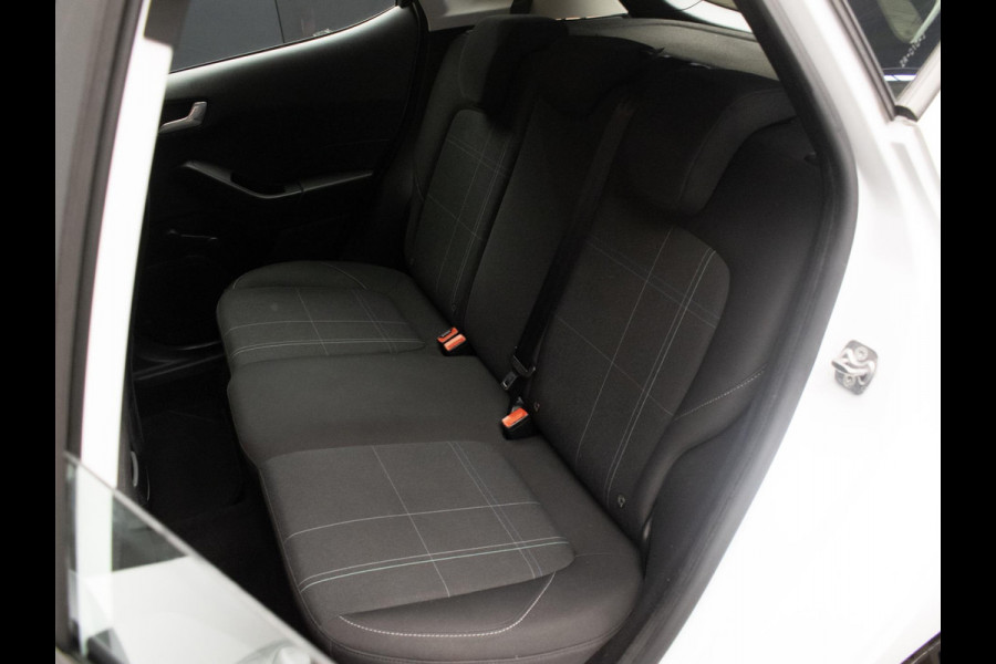 Ford Fiesta 1.1 Sport (APPLE CARPLAY,NAVI,CRUISE,LED,BLACK&WHITE EDITION,ELEKTRISCH PAKKET,SPORTSTOELEN,NETTE STAAT) Ford Fiesta 1.1 Sport (APPLE CARPLAY,NAVI,CRUISE,LED,BLACK&WHITE EDITION,ELEKTRISCH PAKKET,SPORTSTOELEN,NETTE STAAT)