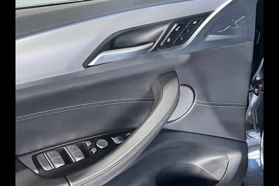 BMW iX3 High Executive 80 kWh Pan Dak / Leder / Head Up