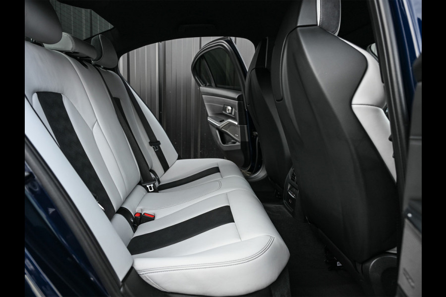 BMW 3 Serie M3 xDRIVE COMPETITION | VOSSEN WHEELS | COMFORT ACCESS | MEMORY SEATS | LASER LIGHT | 360 CAMERA | DRIVING PROF. | DAB+ | HARMAN BMW 3 Serie M3 xDRIVE COMPETITION | VOSSEN WHEELS | COMFORT ACCESS | MEMORY SEATS | LASER LIGHT | 360 CAMERA | DRIVING PROF. | DAB+ | HARMAN