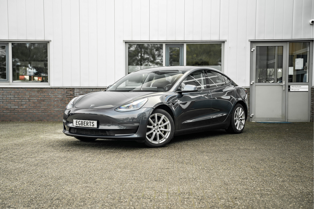 Tesla Model 3 Long Range AWD 75 kWh Tesla Model 3 Long Range AWD 75 kWh