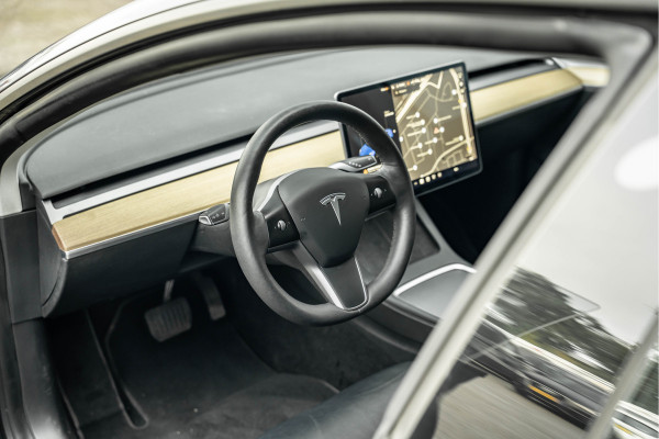 Tesla Model 3 Long Range AWD 75 kWh