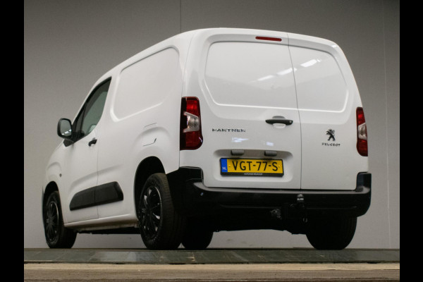 Peugeot Partner 1.5 BlueHDI Premium Sport (CLIMATE,BLUETOOTH,PDC,SCHUIFDEUR,DAB,LED,SPORTSTOELEN,TREKHAAK,NIEUWE APK,NETTE STAAT)