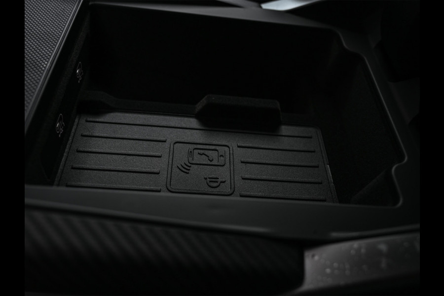 Audi Q7 60 TFSI e QUATTRO PRO LINE S COMPETITION | S-SEATS | B&O SOUND | KEYLESS | VIRTUAL COCKPIT | HEAD-UP | ALCANTARA | STOELMASSAGE Audi Q7 60 TFSI e QUATTRO PRO LINE S COMPETITION | S-SEATS | B&O SOUND | KEYLESS | VIRTUAL COCKPIT | HEAD-UP | ALCANTARA | STOELMASSAGE