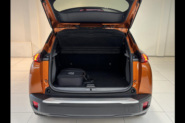 Peugeot e-2008 EV GT 50 kWh Panoramadak | Stoelverwarming | Navigatie | Android auto / Apple carplay