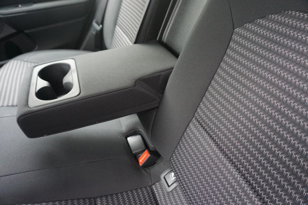 Kia Ceed 1.0 T-GDi 120PK DynamicLine/Geen Importauto/ All-Seasonbanden. Kia Ceed 1.0 T-GDi 120PK DynamicLine/Geen Importauto/ All-Seasonbanden.