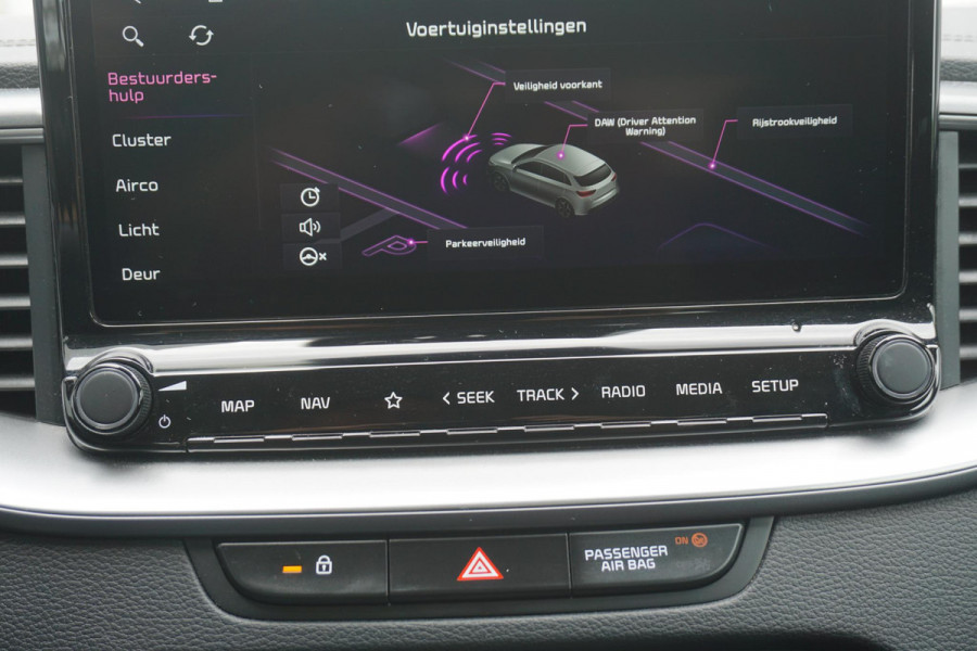 Kia Ceed 1.0 T-GDi 120PK DynamicLine/Geen Importauto/ All-Seasonbanden. Kia Ceed 1.0 T-GDi 120PK DynamicLine/Geen Importauto/ All-Seasonbanden.