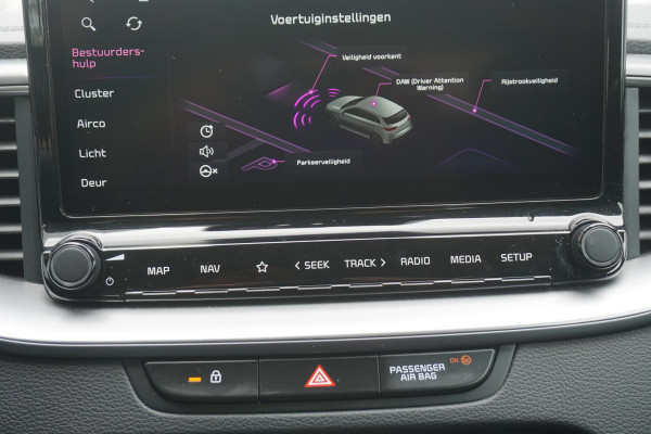 Kia Ceed 1.0 T-GDi 120PK DynamicLine/Geen Importauto/ All-Seasonbanden. Kia Ceed 1.0 T-GDi 120PK DynamicLine/Geen Importauto/ All-Seasonbanden.