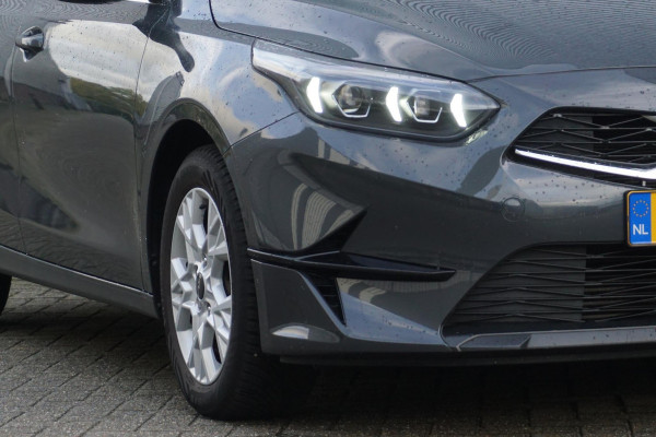 Kia Ceed 1.0 T-GDi 120PK DynamicLine/Geen Importauto/ All-Seasonbanden. Kia Ceed 1.0 T-GDi 120PK DynamicLine/Geen Importauto/ All-Seasonbanden.