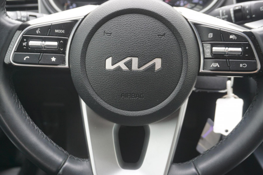 Kia Ceed 1.0 T-GDi 120PK DynamicLine/Geen Importauto/ All-Seasonbanden. Kia Ceed 1.0 T-GDi 120PK DynamicLine/Geen Importauto/ All-Seasonbanden.