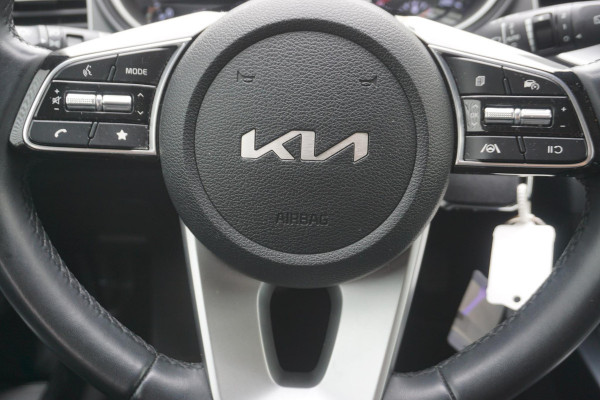 Kia Ceed 1.0 T-GDi 120PK DynamicLine/Geen Importauto/ All-Seasonbanden. Kia Ceed 1.0 T-GDi 120PK DynamicLine/Geen Importauto/ All-Seasonbanden.