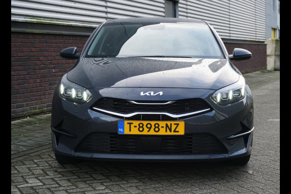 Kia Ceed 1.0 T-GDi 120PK DynamicLine/Geen Importauto/ All-Seasonbanden. Kia Ceed 1.0 T-GDi 120PK DynamicLine/Geen Importauto/ All-Seasonbanden.