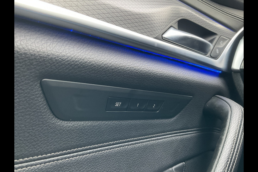 BMW 5 Serie 530D M-sport 6-Cilinder Pano Trekhaak HUD 360cam Standkachel Sfeerverl NL-Auto VOL! BMW 5 Serie 530D M-sport 6-Cilinder Pano Trekhaak HUD 360cam Standkachel Sfeerverl NL-Auto VOL!