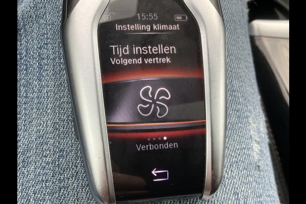 BMW 5 Serie 530D M-sport 6-Cilinder Pano Trekhaak HUD 360cam Standkachel Sfeerverl NL-Auto VOL! BMW 5 Serie 530D M-sport 6-Cilinder Pano Trekhaak HUD 360cam Standkachel Sfeerverl NL-Auto VOL!