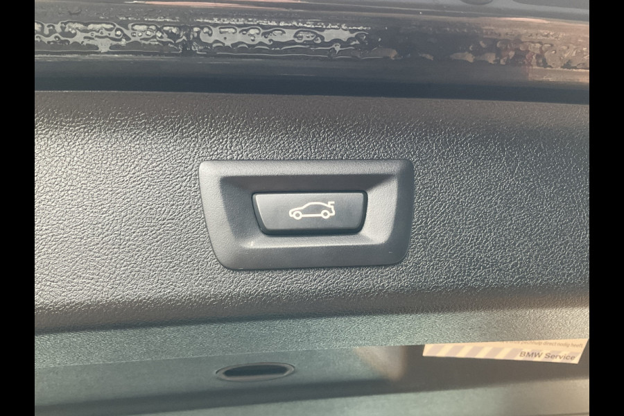 BMW 5 Serie 530D M-sport 6-Cilinder Pano Trekhaak HUD 360cam Standkachel Sfeerverl NL-Auto VOL! BMW 5 Serie 530D M-sport 6-Cilinder Pano Trekhaak HUD 360cam Standkachel Sfeerverl NL-Auto VOL!