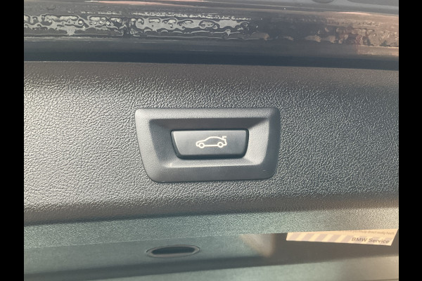 BMW 5 Serie 530D M-sport 6-Cilinder Pano Trekhaak HUD 360cam Standkachel Sfeerverl NL-Auto VOL! BMW 5 Serie 530D M-sport 6-Cilinder Pano Trekhaak HUD 360cam Standkachel Sfeerverl NL-Auto VOL!