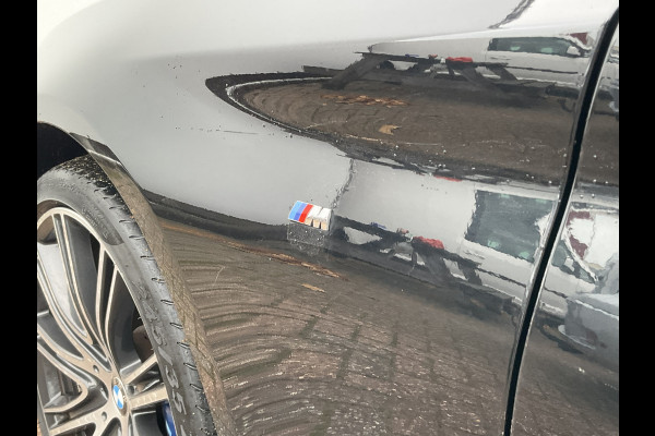 BMW 5 Serie 530D M-sport 6-Cilinder Pano Trekhaak HUD 360cam Standkachel Sfeerverl NL-Auto VOL! BMW 5 Serie 530D M-sport 6-Cilinder Pano Trekhaak HUD 360cam Standkachel Sfeerverl NL-Auto VOL!