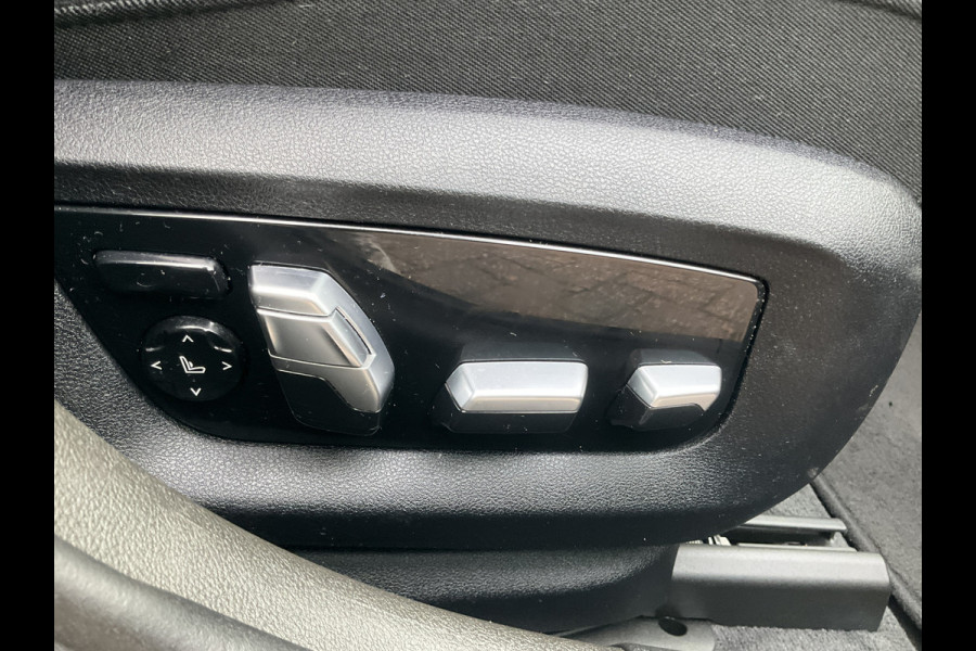 BMW 5 Serie 530D M-sport 6-Cilinder Pano Trekhaak HUD 360cam Standkachel Sfeerverl NL-Auto VOL! BMW 5 Serie 530D M-sport 6-Cilinder Pano Trekhaak HUD 360cam Standkachel Sfeerverl NL-Auto VOL!