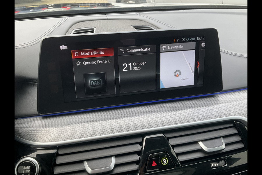 BMW 5 Serie 530D M-sport 6-Cilinder Pano Trekhaak HUD 360cam Standkachel Sfeerverl NL-Auto VOL! BMW 5 Serie 530D M-sport 6-Cilinder Pano Trekhaak HUD 360cam Standkachel Sfeerverl NL-Auto VOL!