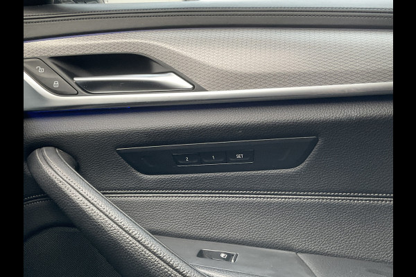 BMW 5 Serie 530D M-sport 6-Cilinder Pano Trekhaak HUD 360cam Standkachel Sfeerverl NL-Auto VOL! BMW 5 Serie 530D M-sport 6-Cilinder Pano Trekhaak HUD 360cam Standkachel Sfeerverl NL-Auto VOL!