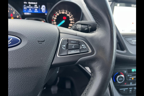 Ford Kuga 1.5 EcoBoost Titanium 150pk | Trekhaak | 2.000kg trekgewicht | Winterpack