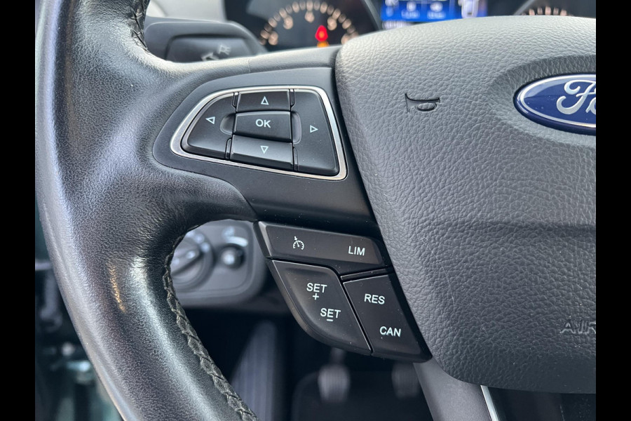 Ford Kuga 1.5 EcoBoost Titanium 150pk | Trekhaak | 2.000kg trekgewicht | Winterpack