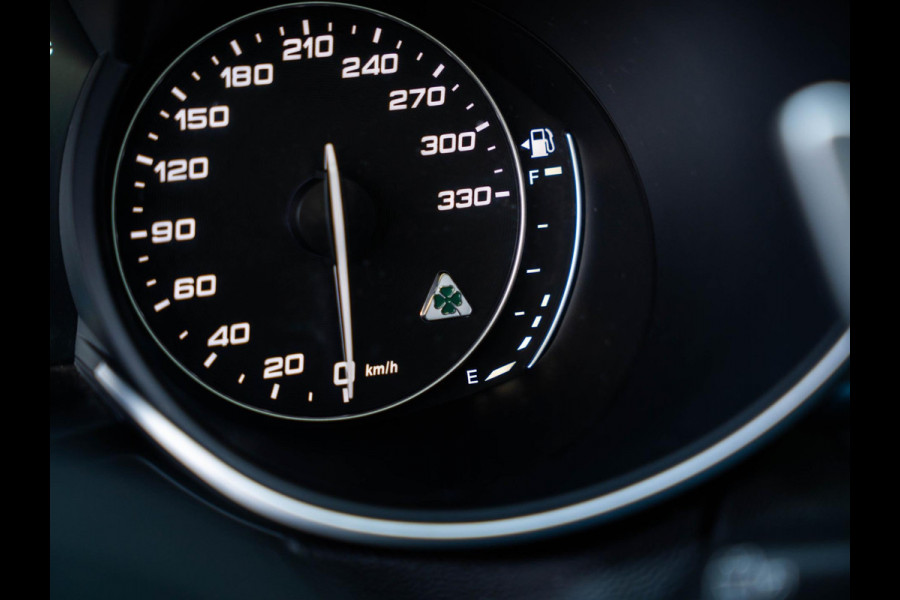 Alfa Romeo Stelvio 2.9 V6 AWD Quadrifoglio 510PK / Pano / Carbon / H&K / Memory Alfa Romeo Stelvio 2.9 V6 AWD Quadrifoglio 510PK / Pano / Carbon / H&K / Memory