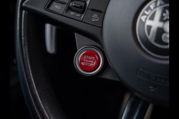 Alfa Romeo Stelvio 2.9 V6 AWD Quadrifoglio 510PK / Pano / Carbon / H&K / Memory Alfa Romeo Stelvio 2.9 V6 AWD Quadrifoglio 510PK / Pano / Carbon / H&K / Memory